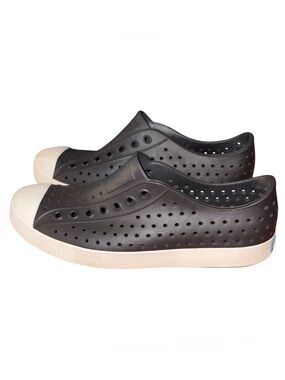 Native Shoes Jefferson style Black Adult Size Men's 9 or Women's 11